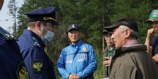Прокурор Якутии посетил с рабочим визитом Горный район