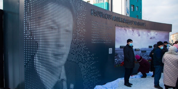 В Якутске открыли памятник бывшему министру связи республики Александру Борисову