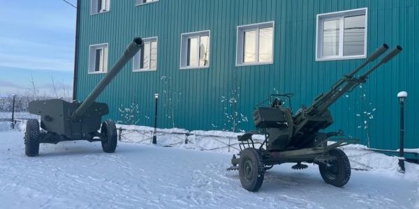 Партия военной техники поступила в центр патриотического воспитания Якутска