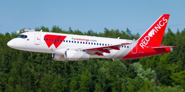 Авиакомпания «РедВингс» открыла продажу субсидируемых билетов из Якутска и Мирного в Санкт-Петербург
