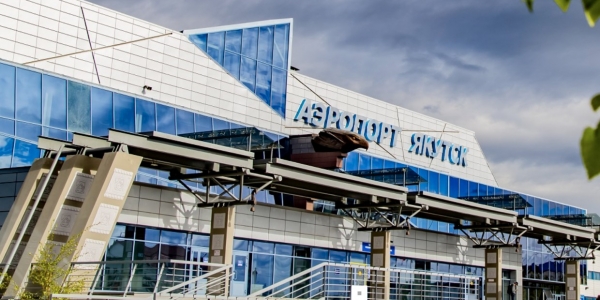 Неизвестные сообщили о минировании аэропорта города Якутска