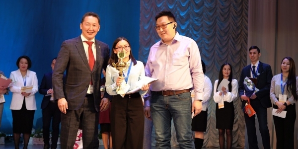 Победитель городского конкурса «Учитель года – 2022» объявлен в Якутске