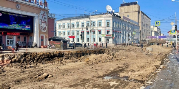 На проспекте Ленина города Якутска продолжается капитальный ремонт