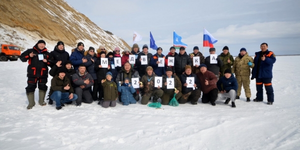 В Якутске «Служба спасения» провела соревнования по подлёдному лову «Медвежка‑2022»