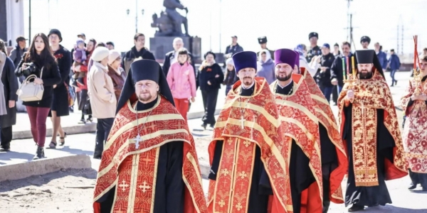 Во время Пасхального Крестного хода перекроют улицу Чернышевского в Якутске