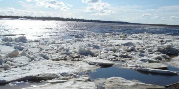 Вскрытие реки Лена под Якутском ожидается 18-19 мая