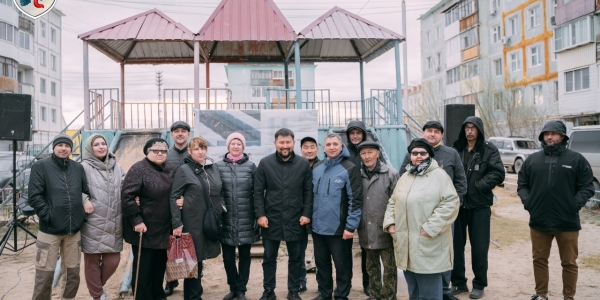 Глава города Якутска встретился с жителями Гагаринского округа
