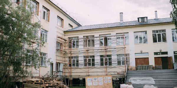 Капитальный ремонт школ продолжается в Якутске