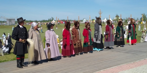 Хранители традиций: швеи национальных якутских костюмов