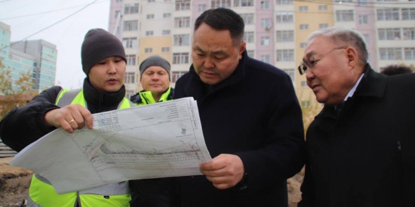 Качество ремонта дорог проверили депутаты Якутской городской Думы