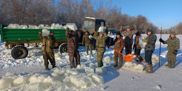 Волонтеры акции #МЫВМЕСТЕ помогают семьям мобилизованных в Якутии