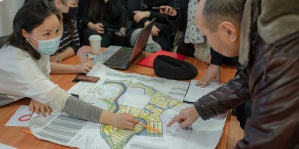 Власти Якутска провели приём граждан в СОНТ «Сатал»