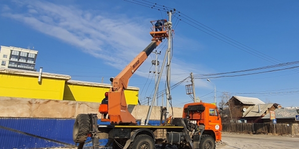 В Якутске начались работы по капитальному ремонту линий электропередачи