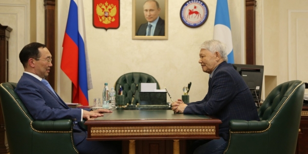 Айсен Николаев встретился с первым Президентом республики Михаилом Николаевым