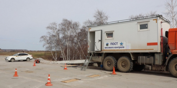 В Якутии временно ограничили движение грузового автотранспорта по региональным дорогам