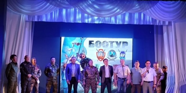 В Якутске отметили годовщину со дня формирования добровольческого отряда «Боотур»