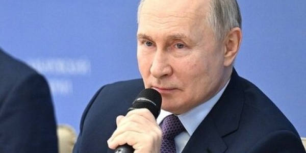 Путин про мост через Лену: Проблема большая для Якутска, столько лет обсуждается