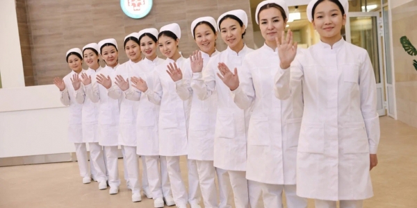 Штат работников Якутского онкологического центра увеличен до 1000 человек