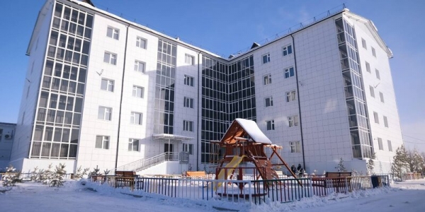 Юрий Трутнев проверил ход строительства арендного жилья в Якутске