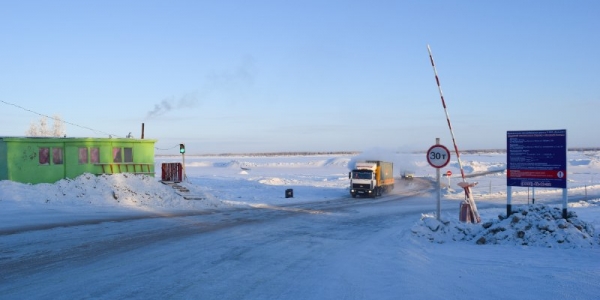С 3 апреля начнется поэтапное снижение грузоподъемности ледовых переправ и автозимников Якутии