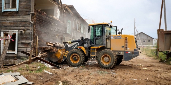 Более 120 аварийных домов расселили в Якутске по программе переселения из аварийного жилья