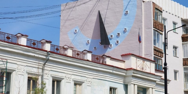 В Якутске обновили местную достопримечательность — солнечные часы