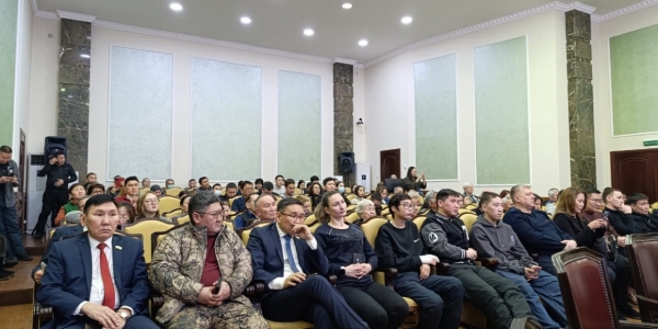  Переименование площади Ленина в площадь Республики   обсудили на публичных слушаниях