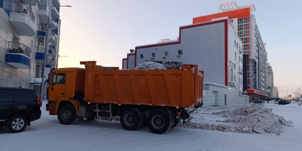Более 390 тысяч кубометров снега вывезено с территории Якутска