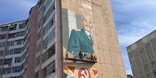 Евгений Григорьев провел заседание организационного комитета по подготовке и проведению Дня Победы в городе Якутске
