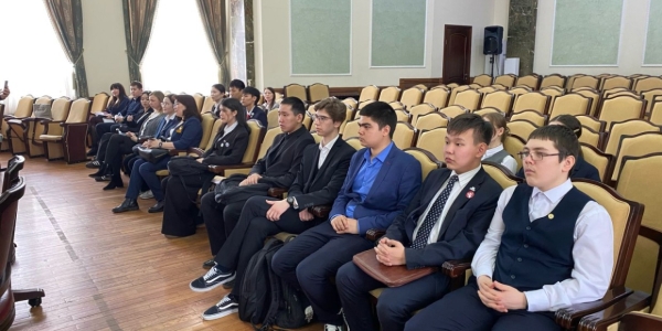 День дублера стартовал в Окружной администрации города Якутска