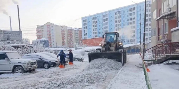 Из Якутска предстоит вывезти 213 тысяч кубометров снега
