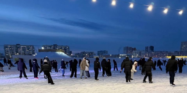 На озере Сайсары открыт бесплатный каток