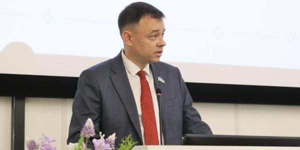 Луцкан снял кандидатуру с праймериз «Единой России» в Госдуму в пользу Данчиковой