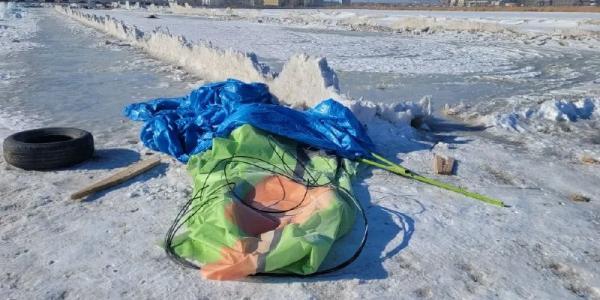 Ледовые парки оставили на озере Сайсары строительные отходы