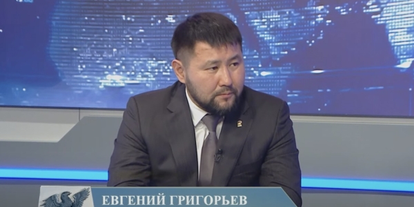 Евгений Григорьев ответил на вопросы горожан в ходе прямого эфира передачи «Якутск сегодня»