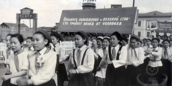 Фотофакт: как проходил парад 1 Мая в СССР