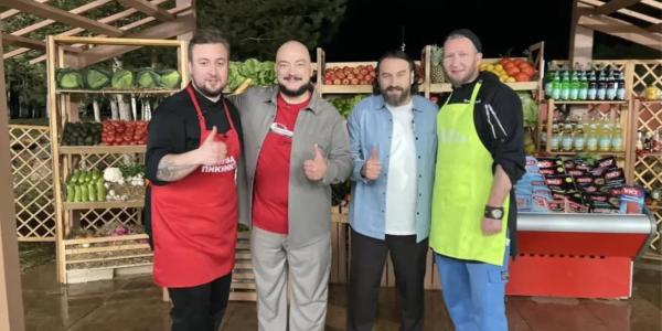 Шеф-повар из Якутска принял участие в кулинарном шоу ТНТ «Битва пикников»