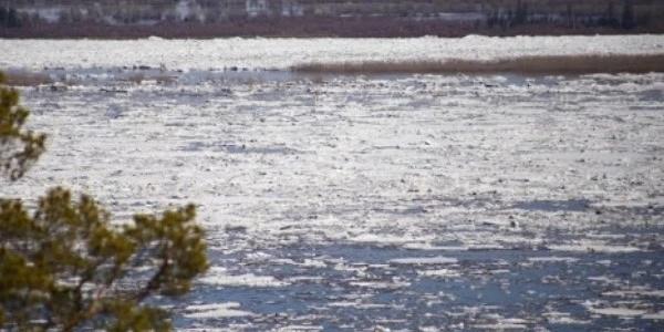 Информация об уровне воды по гидропостам на территории Якутска на 20 часов 17 мая