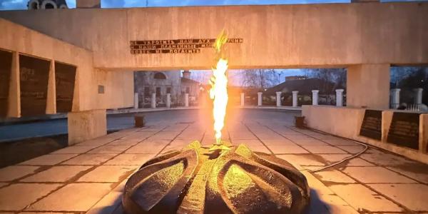 Причиной повреждения «Вечного огня» в Якутске названа некачественная работа подрядчика
