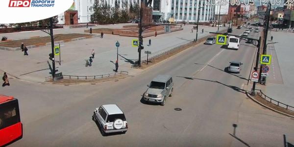 Скоро на два часа отключат светофор на перекрестке Ленина — Кирова