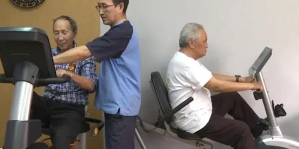 Забота о старшем поколении: как работает отделение дневного пребывания «Эрчим» в Якутске