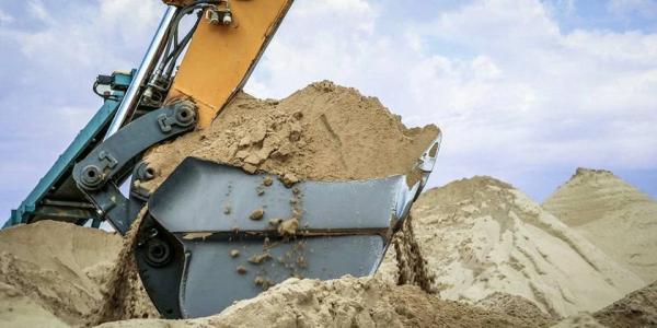 В Якутске предприниматели незаконно добыли песок почти на два миллиарда рублей