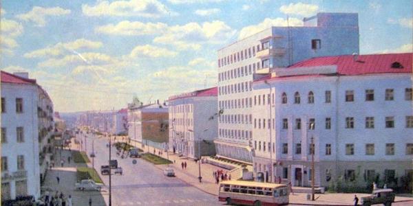 Фото дня: проспект Ленина в 1975 году