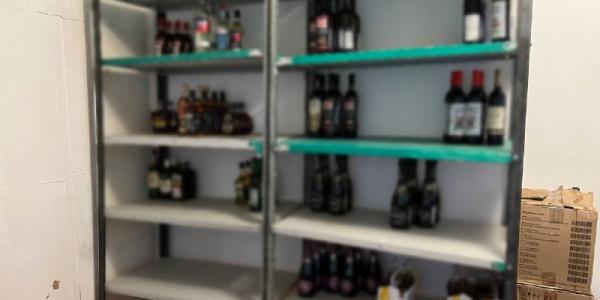 В Якутске накрыли алкобизнес: супружеская пара открыла подпольный магазин