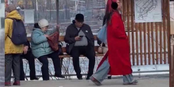 Социальный эксперимент: кто возьмет чужие деньги на улице?