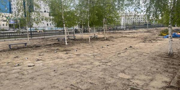Фотофакт: опустевший парк «Обнаженные сердца»