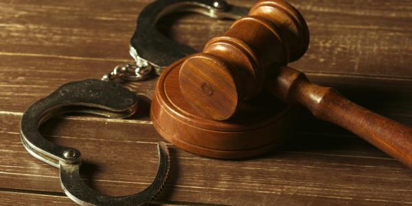 В Якутске экс-работник колледжа стал закладчиком и получил 7 лет колонии