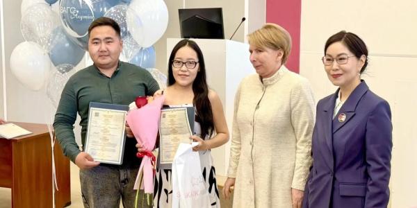 В перинатальном центре Якутска начали выдавать свидетельства о рождении