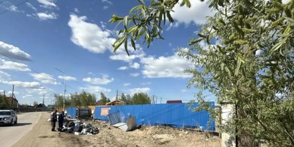 По требованию жителей Пригородного мусорную площадку перенесут от берега реки