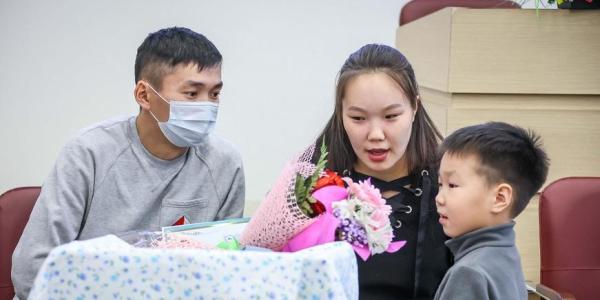 Почти 15 тысяч родителей получили новую семейную выплату в Якутии